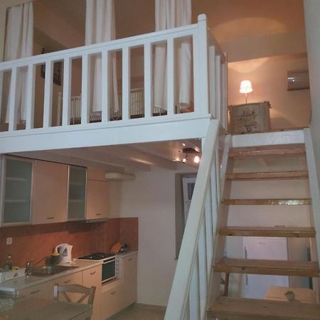 Roula'S Suites Andros Town Exterior photo